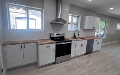 The Smart Homeowner&rsquo;s Guide to Kitchen Cabinets: Refacing vs. Replacement