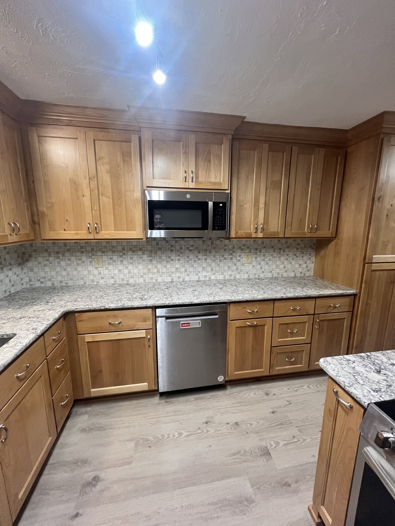 Quartz vs. Granite Countertops: Which Is Better for Your Idaho Kitchen?